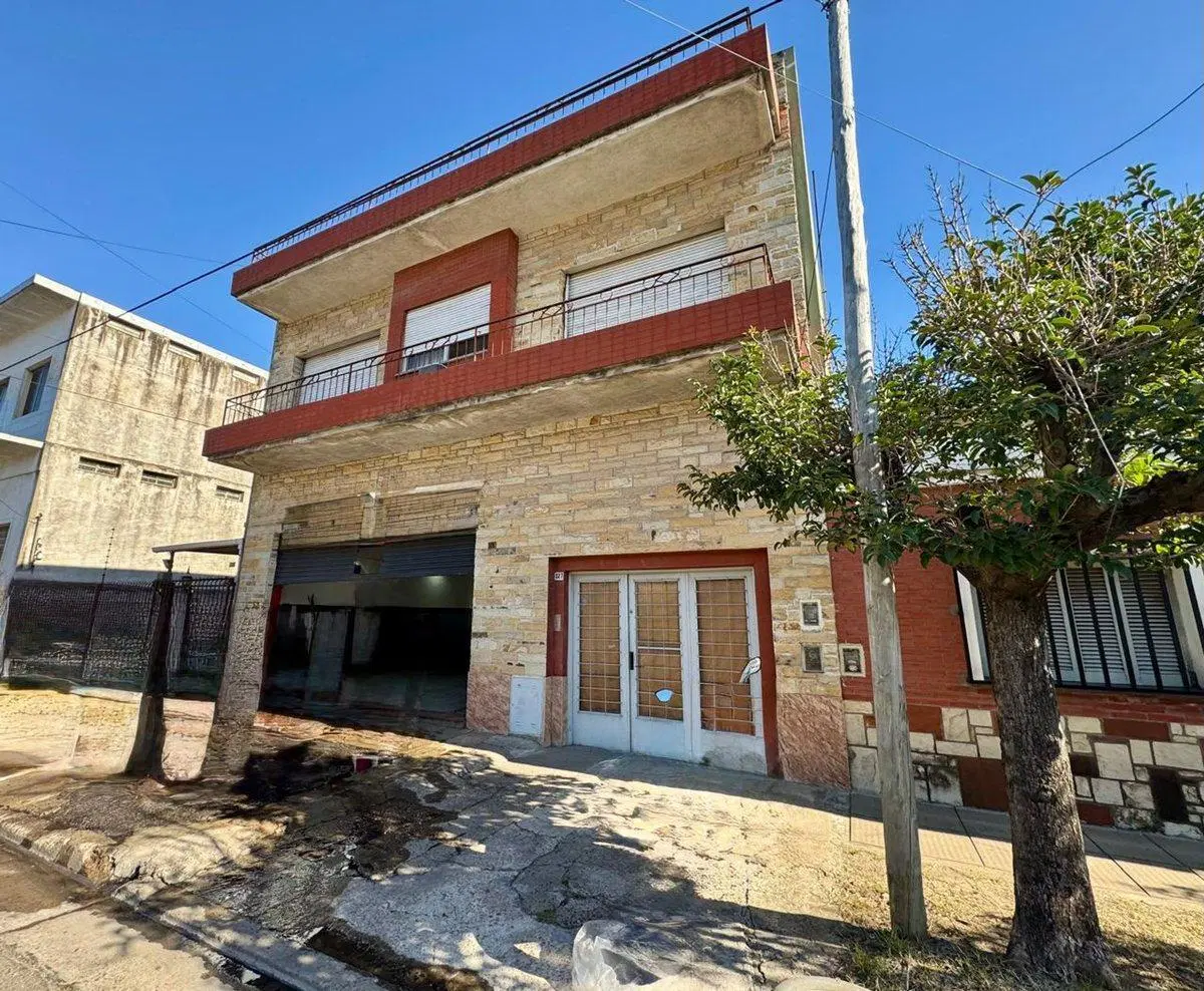 PERMUTA O VENTA CASA DPTO LOCAL JARDIN GARAG HAEDO 2