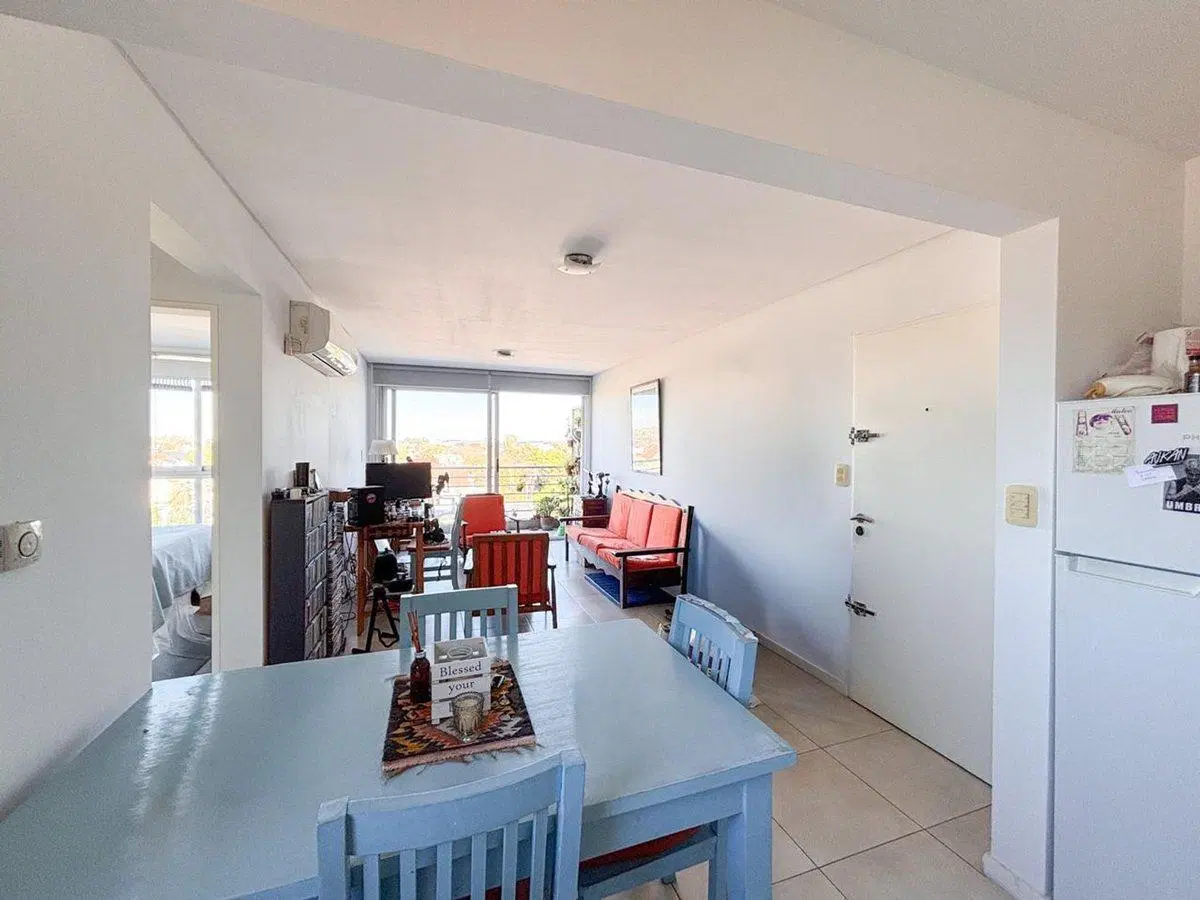 VENTA DEPTO 2 AMB CON COCHERA - CASTELAR 4