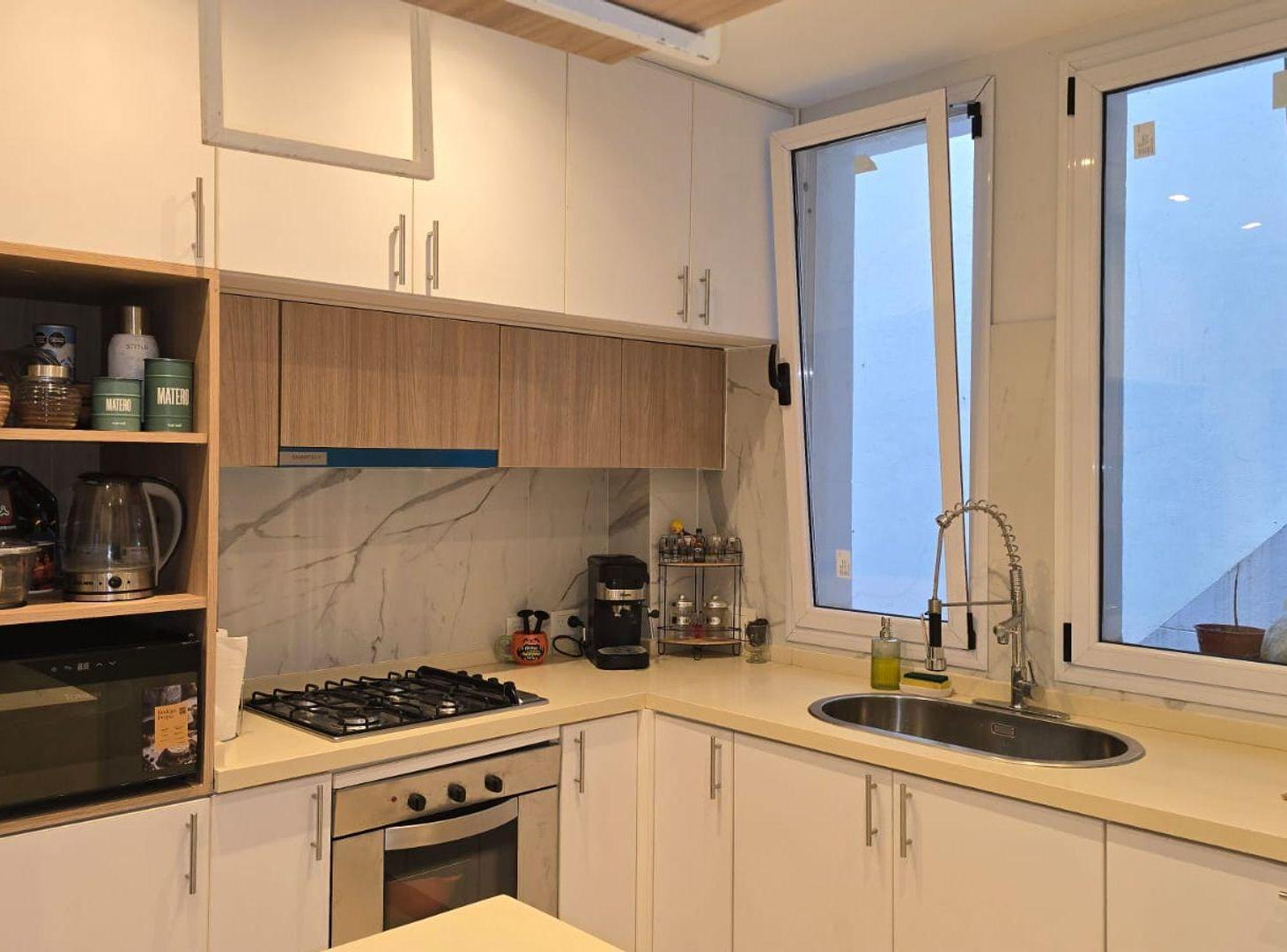 Foto de VENTA-DEPARTAMENTO DUPLEX 6 AMB./BAUL.-SAN NICOLAS, imagen 1
