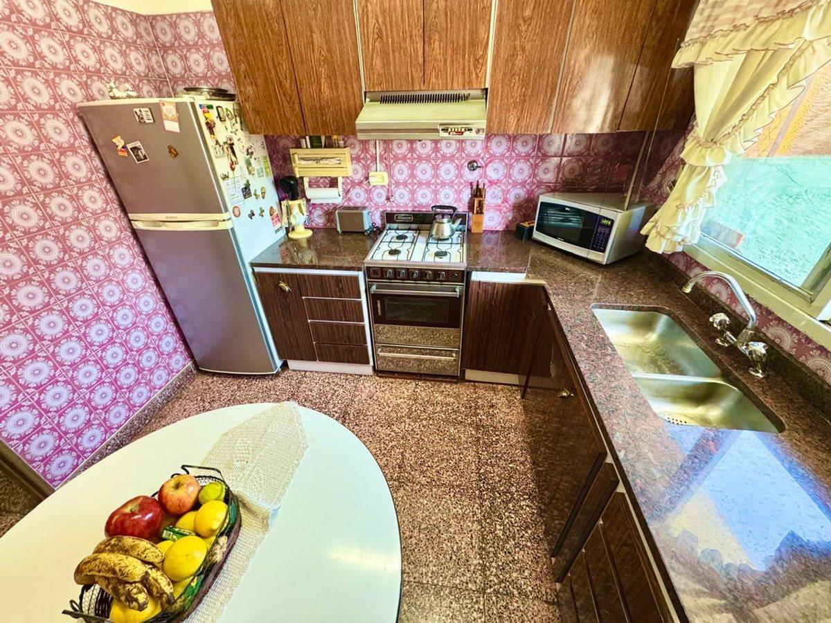 Foto de PERMUTA O VENTA CASA DPTO LOCAL JARDIN GARAG HAEDO, imagen 1