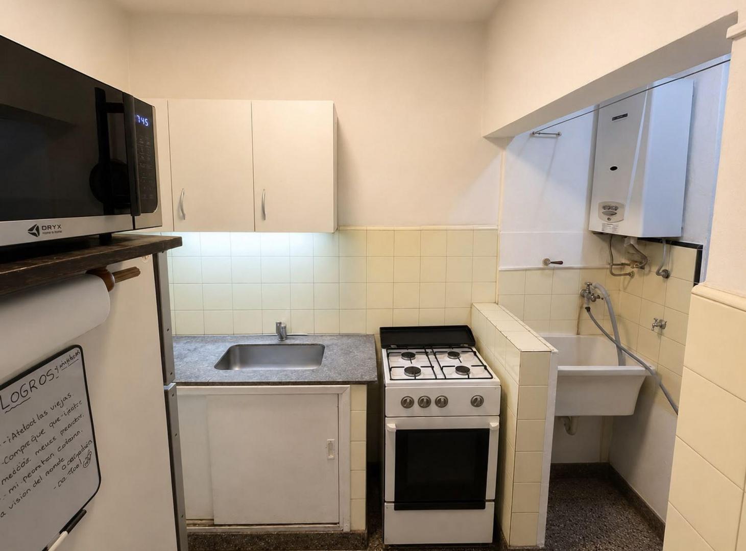 Foto de VENTA DEPTO 2 AMB APTO CRED Y PROF PQE. RIVADAVIA, imagen 3
