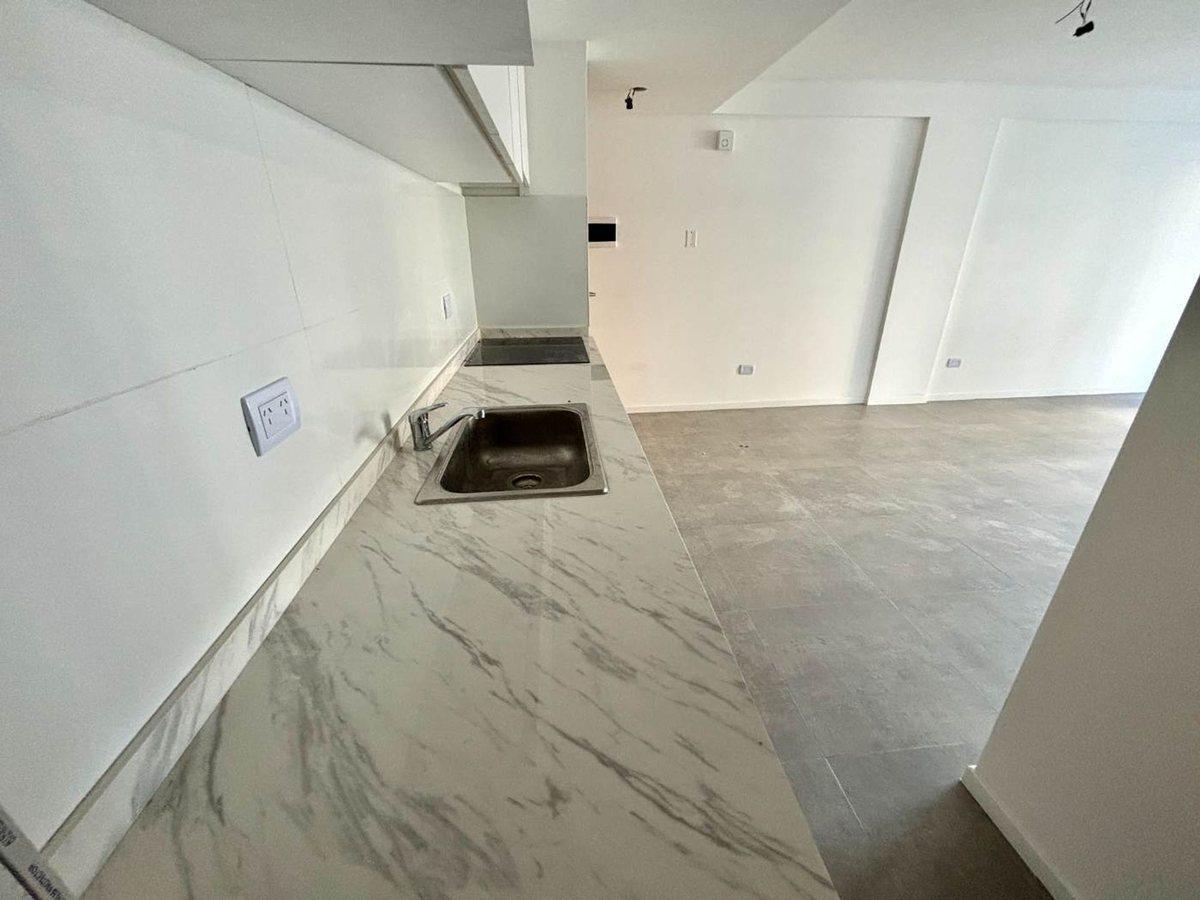 Foto de Venta Depto 3 Amb con Terraza Privada - Ituzaingo, imagen 3