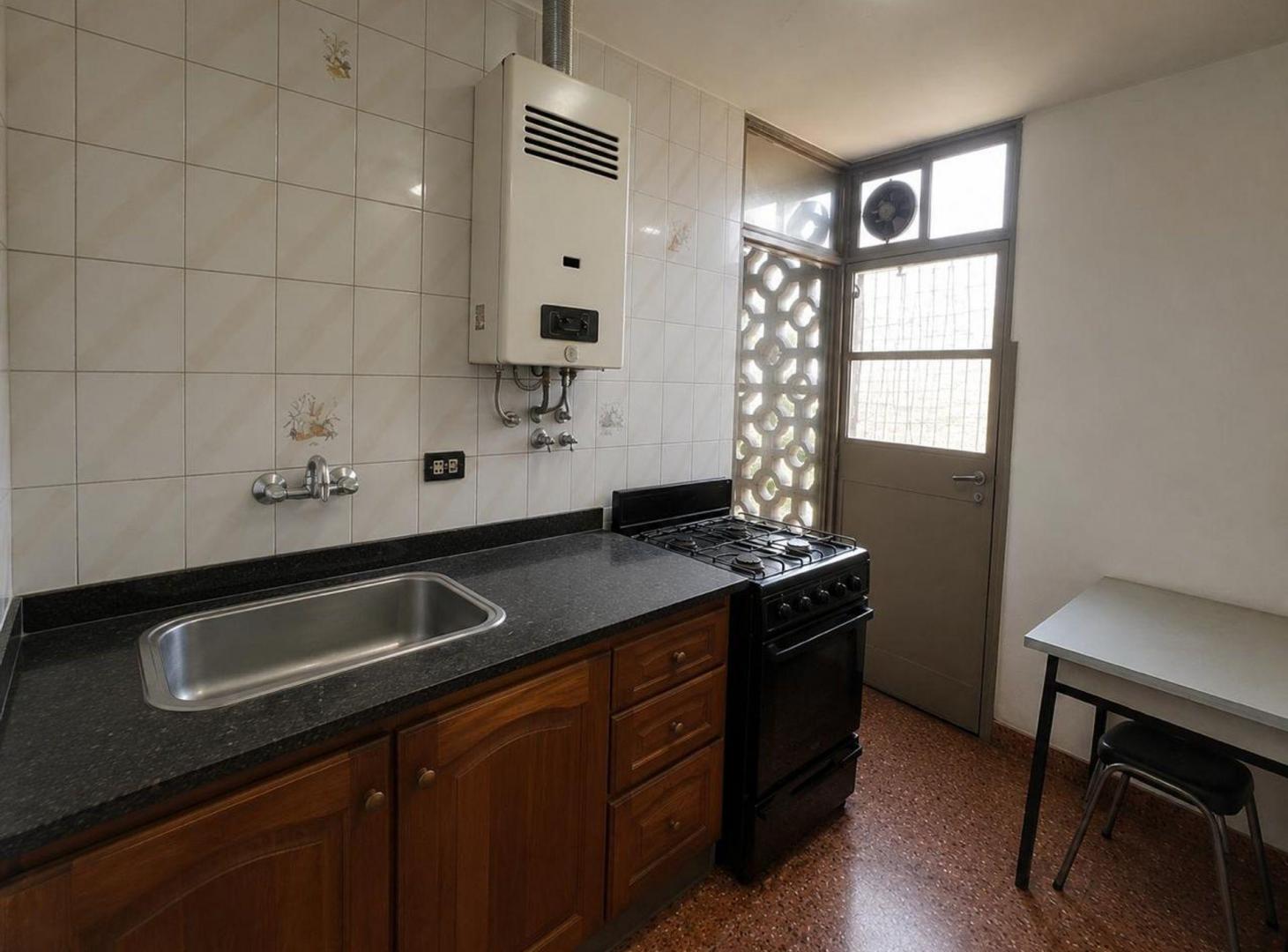 Foto de VENTA DEPTO 3 AMB APTO CRED. S. JUSTO LUZ Y FUERZA, imagen 4