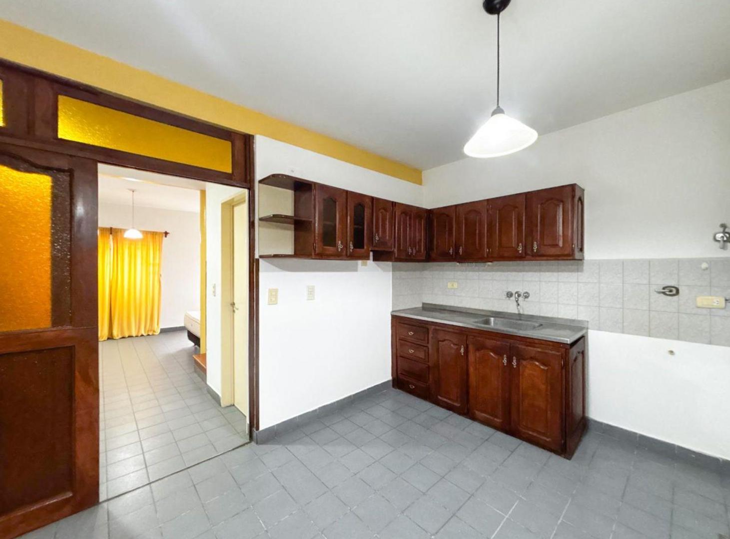 Foto de VENTA PH 4 AMBIENTES PARQUE Y COCHERA - HURLINGHAM, imagen 1