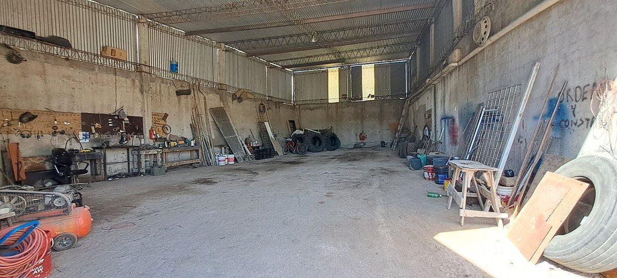 Foto de Venta/permuta depósito en zona industrial - Merlo., imagen 3