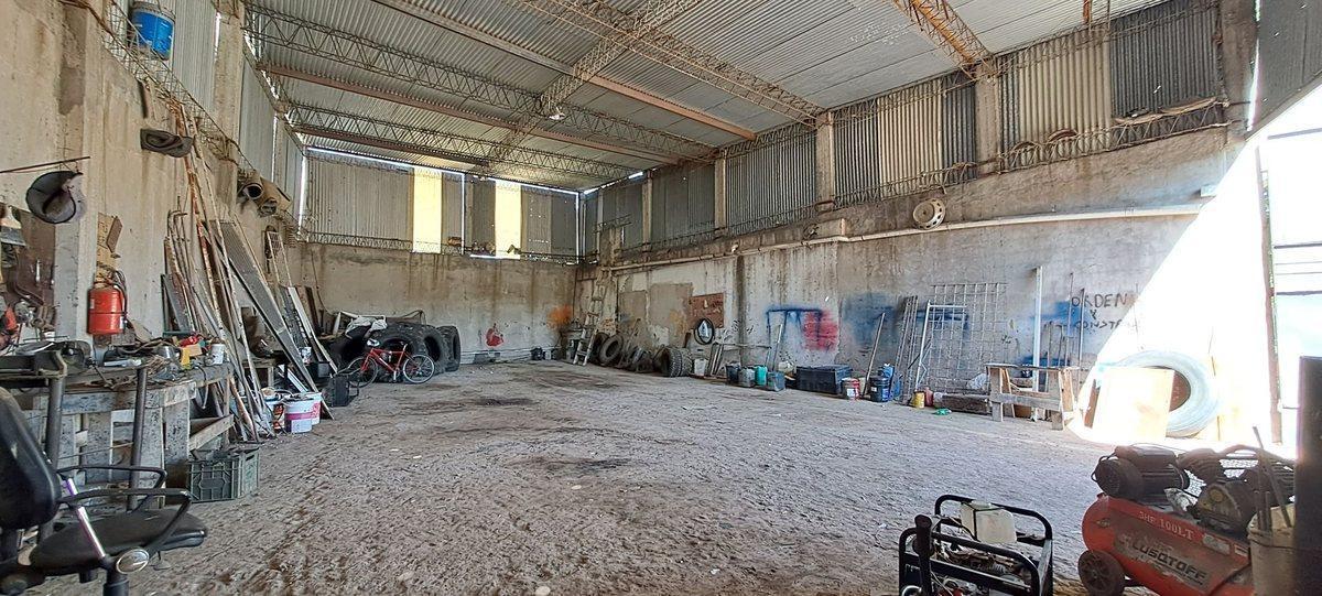 Foto de Venta/permuta depósito en zona industrial - Merlo., imagen 2