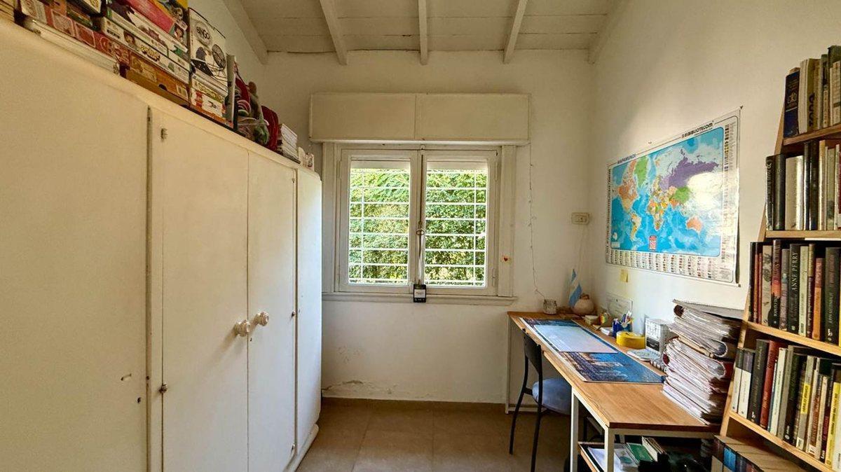 Foto de Casa 4 amb - 3 dormitorios y patio en Castelar, imagen 2