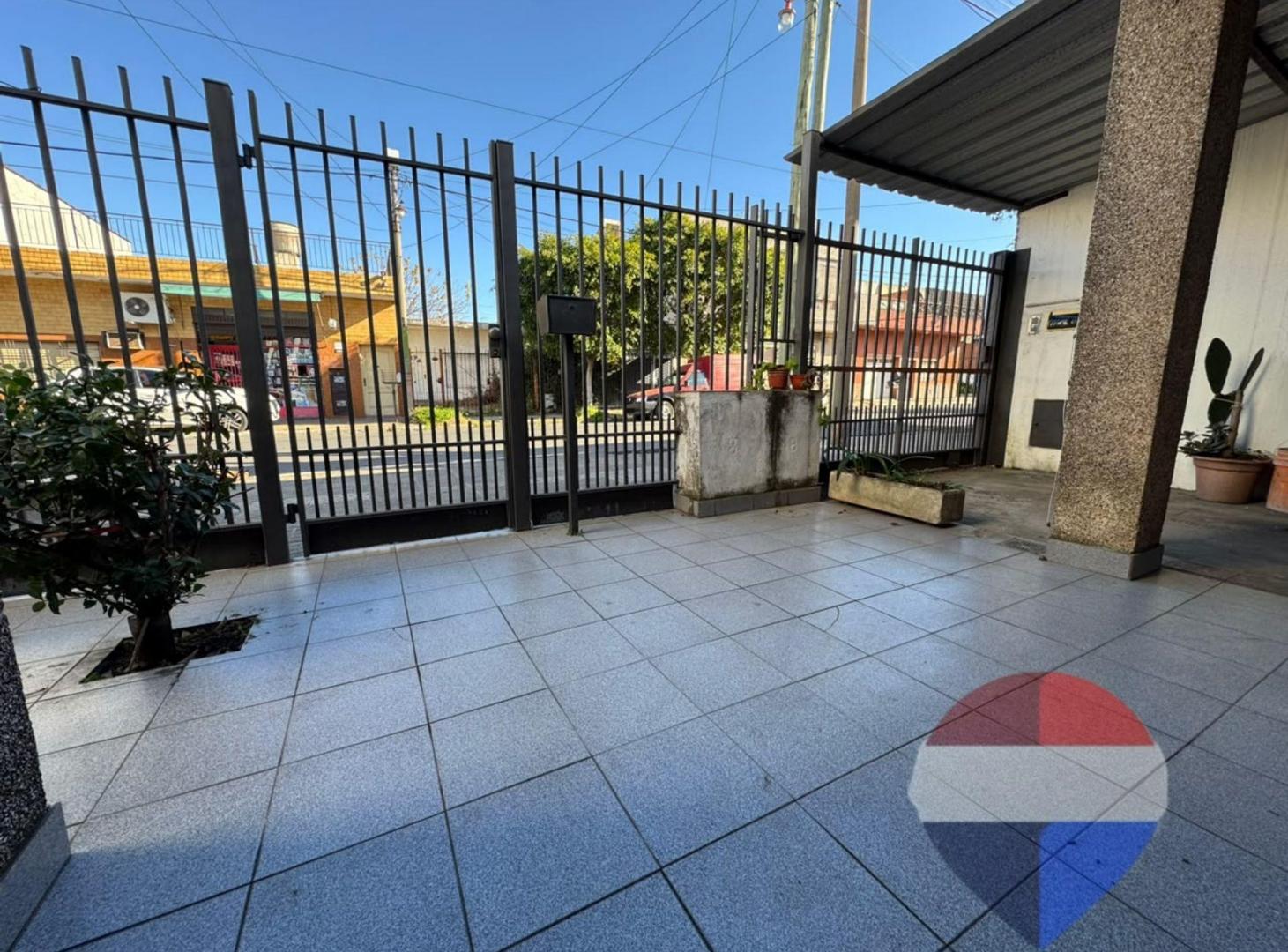 Foto de VENTA PH 3 AMB PATIO-TERRAZA-APTO CRED- SAN JUSTO, imagen 4