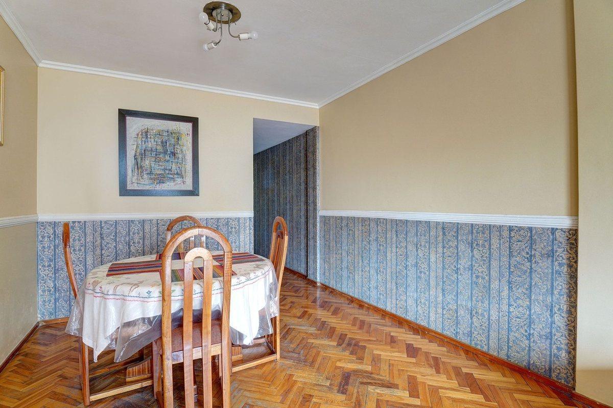 Foto de Venta Dept 4 Amb Depen Balcón Piso Alto Caballito, imagen 3