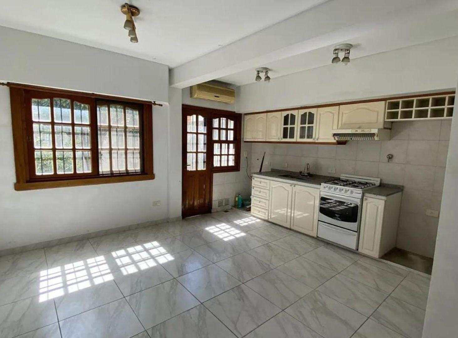 Foto de ALQUILER DUPLEX DE 3 AMB JARDIN COCHERA HAEDO, imagen 2