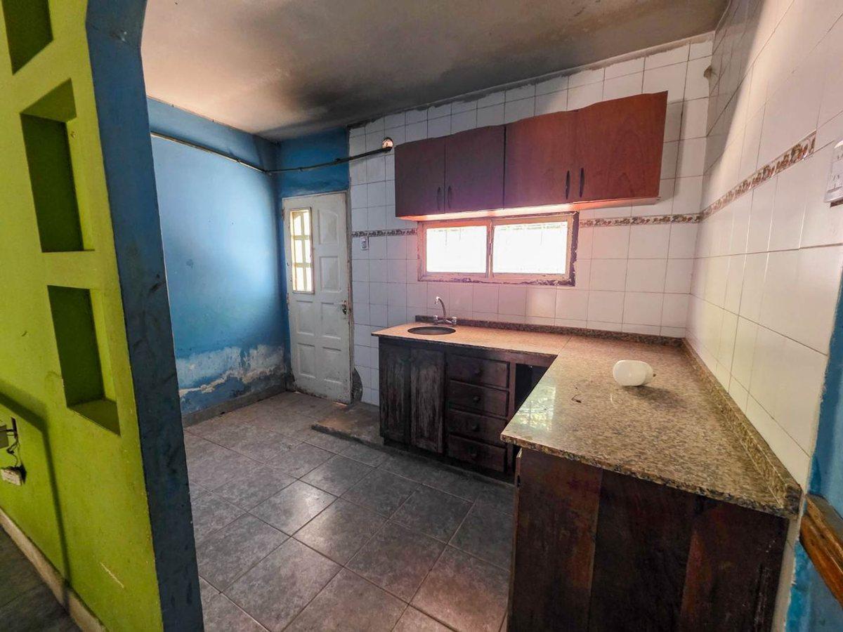 Foto de VENTA CASA 3 AMB CON DEPTO 3 AMB PONTEVEDRA, imagen 2