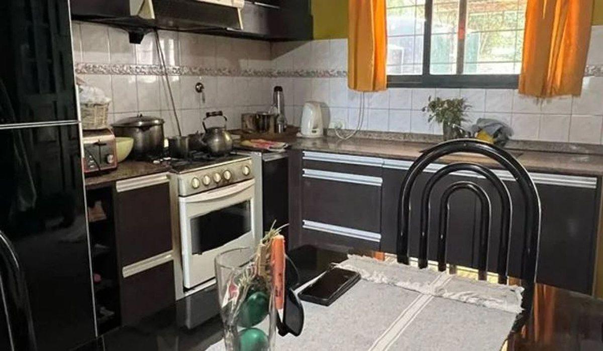 Foto de VENTA CASA 3 AMB. CON PILETA Y PARQUE EN LUJAN, imagen 3