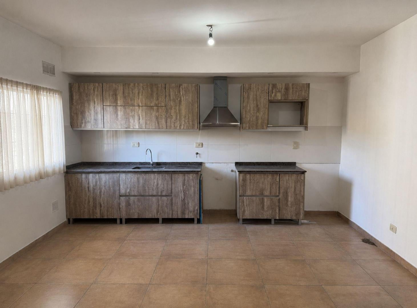 Foto de VENTA PH 3 AMBIENTES A ESTRENAR COCHERA PATIO, imagen 1