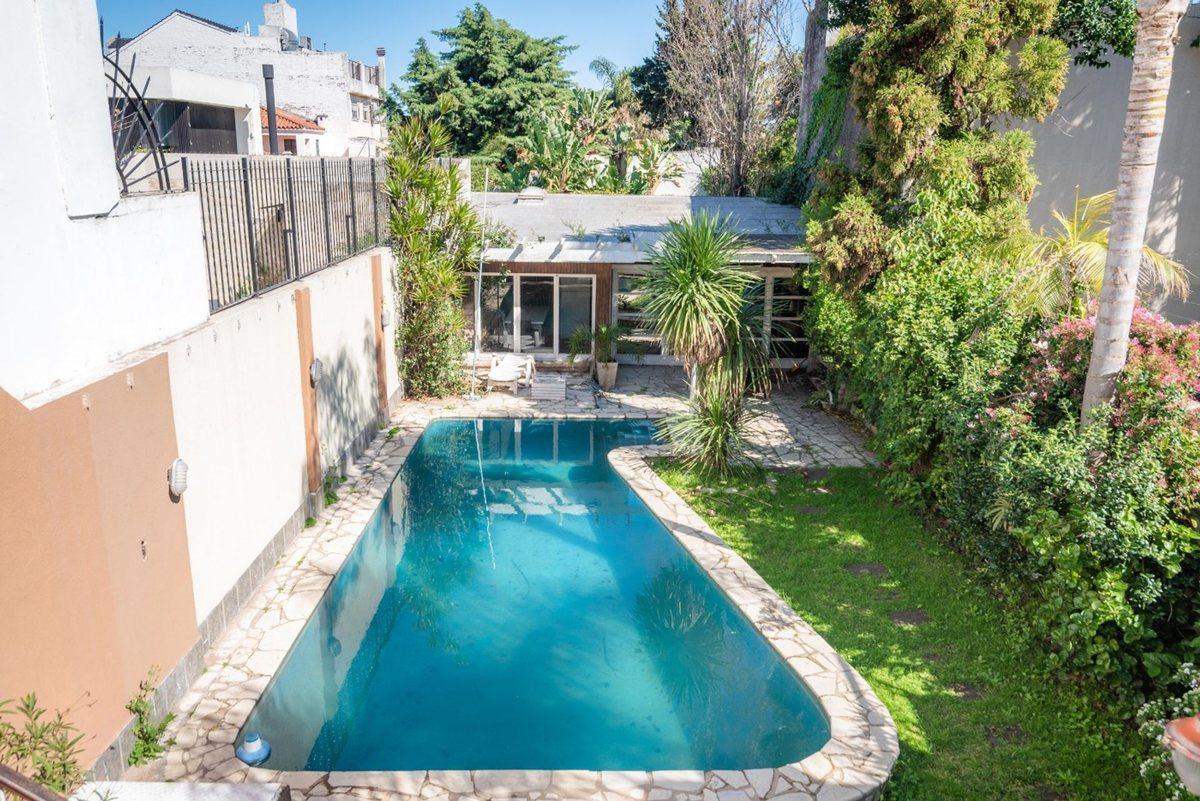 Foto de VENTA CASA 4 AMB PARQUE QUINCHO PILETA RAMOS MEJIA, imagen 2
