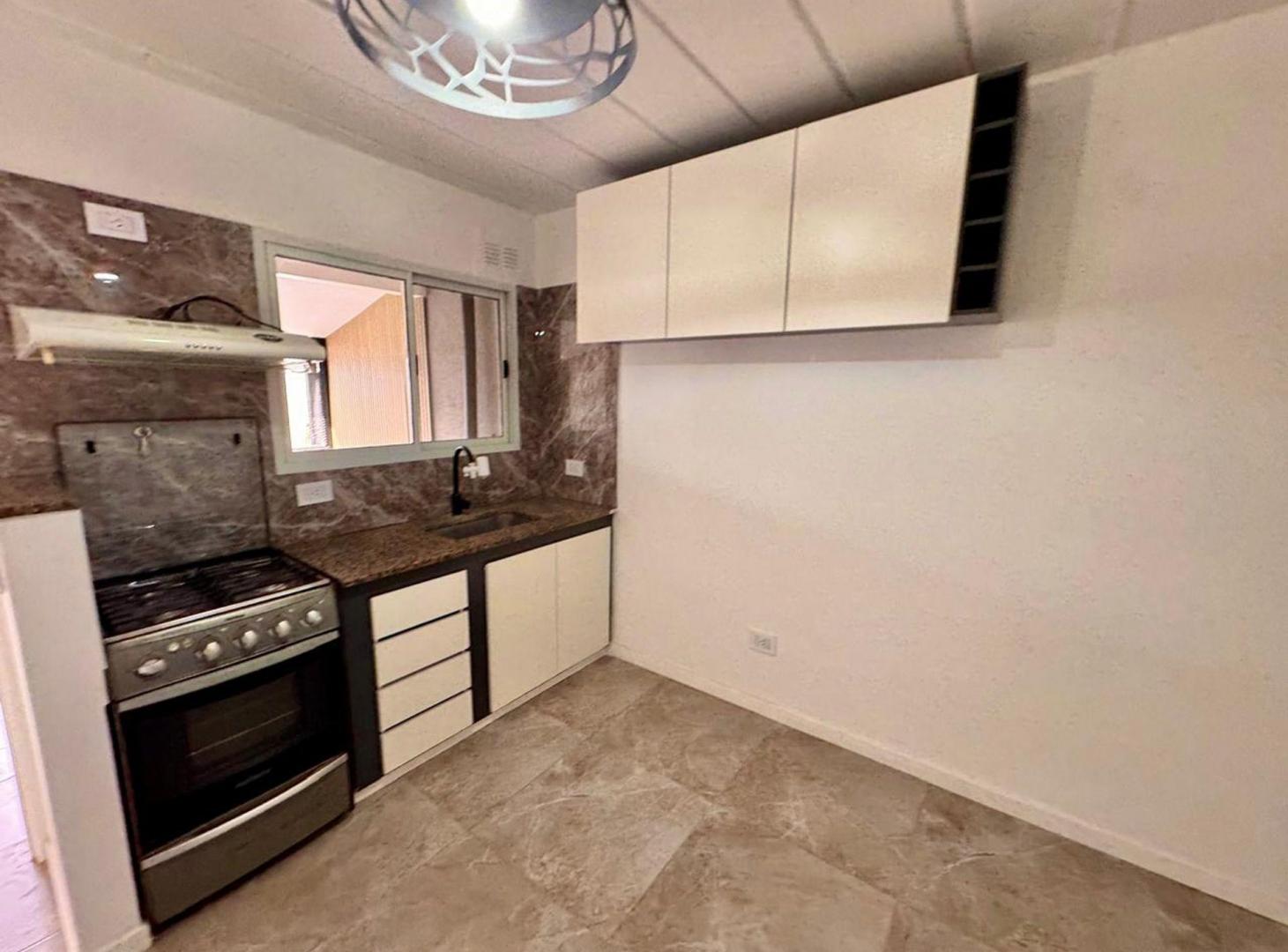Foto de VENTA CASA 3 AMB APTA CREDITO ITUZAINGO UDAONDO, imagen 1