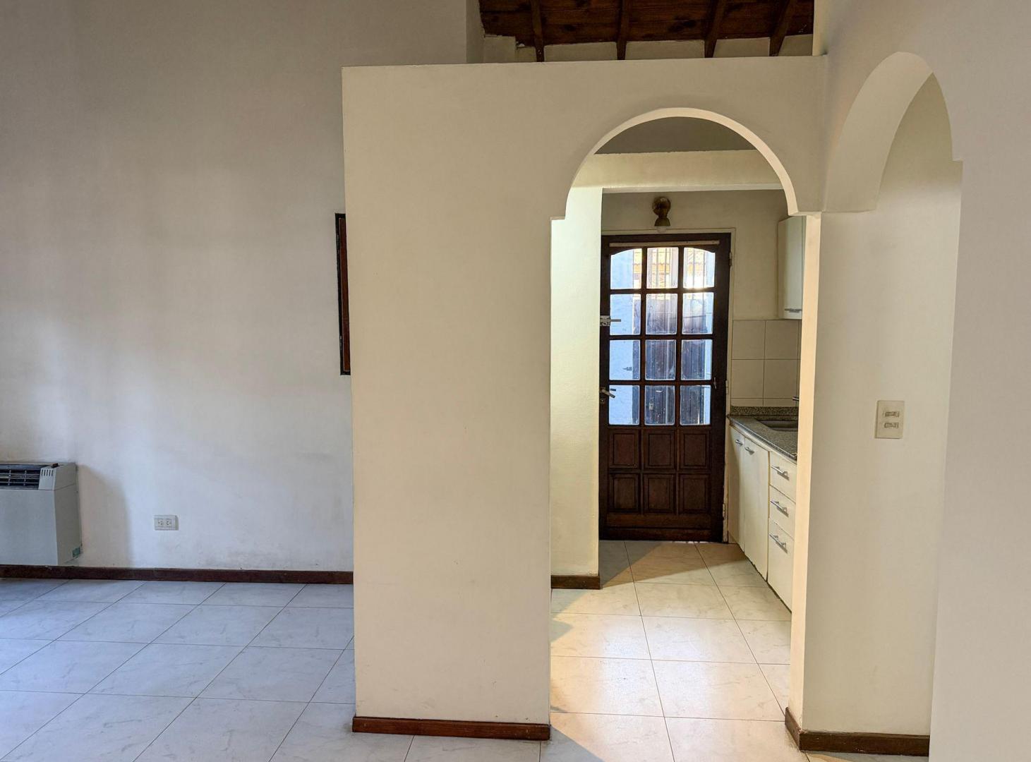 Foto de VENTA PH 3 AMBIENTES CON COCHERA PATIO ITUZAINGO, imagen 4