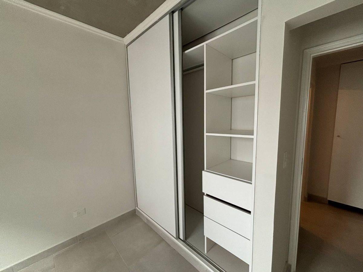 Foto de Venta Departamento 2 amb con patio privado Moreno, imagen 4