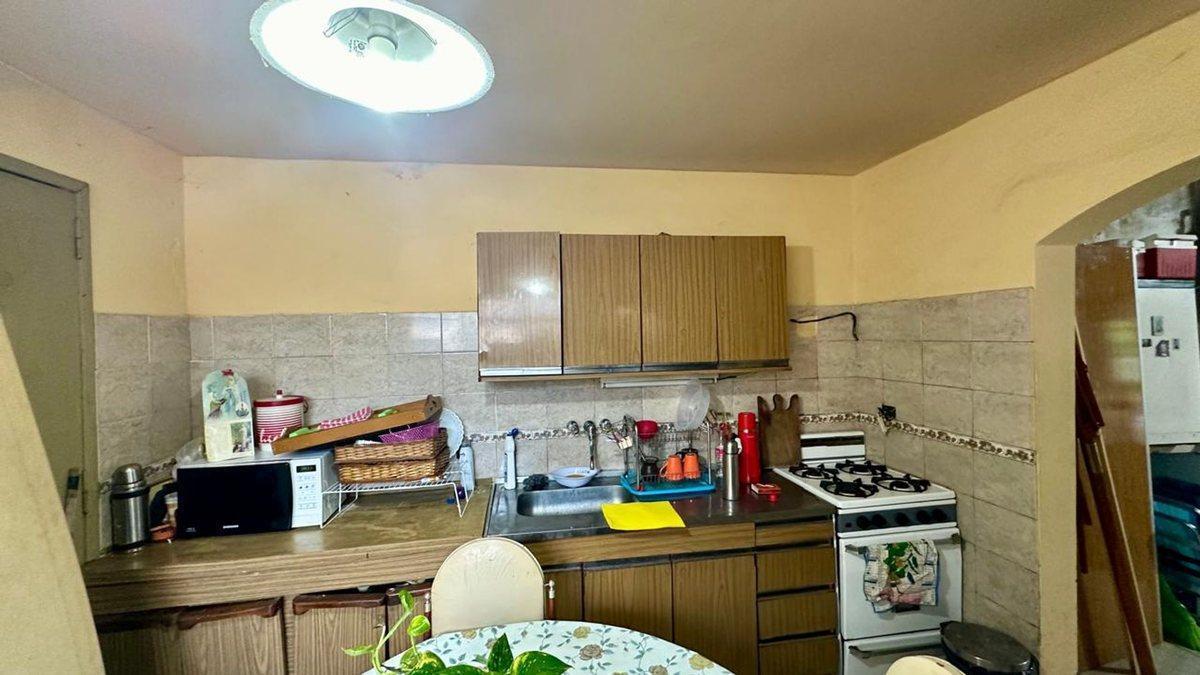 Foto de VENTA CASA 3 AMB C/ LOTE 290 M ITUZAINGO, imagen 3