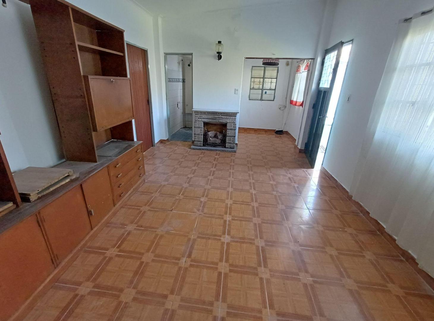 Foto de VENTA CASA 3 AMB. GARAGE PARRILLA VILLA UDAONDO, imagen 1