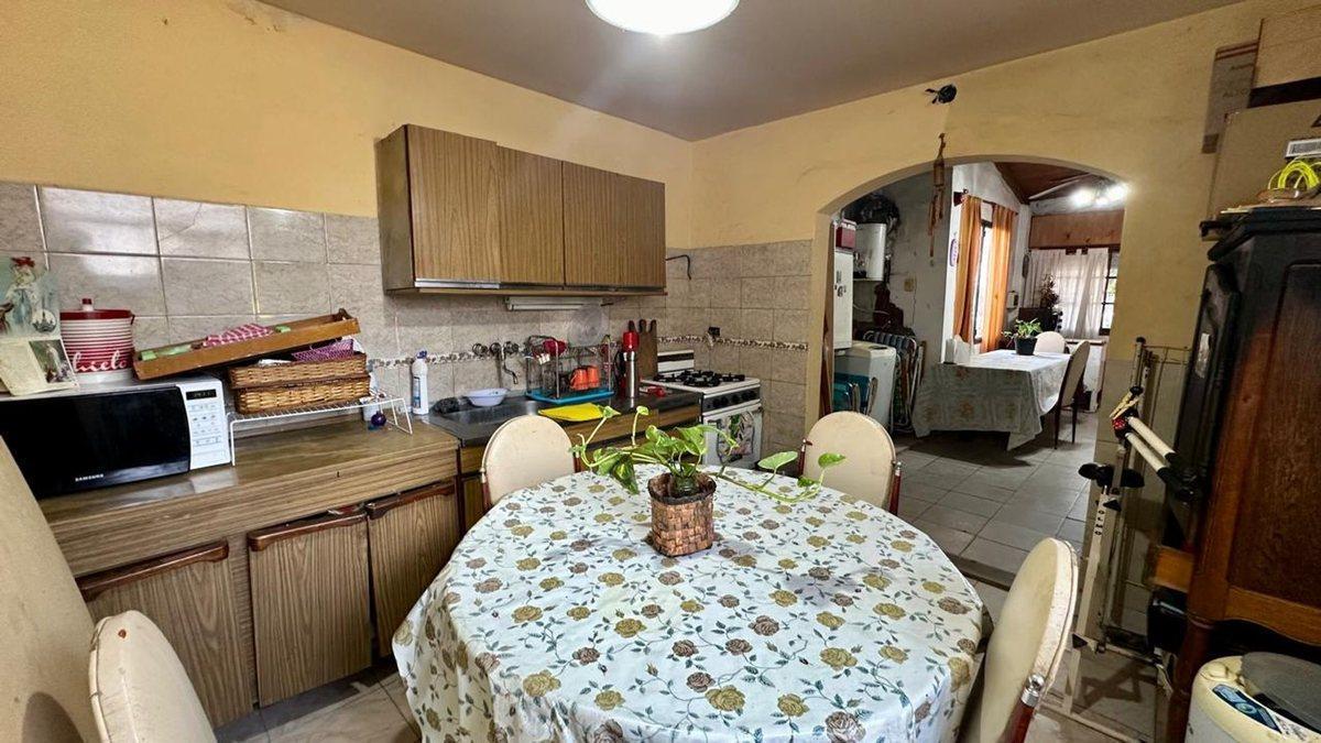 Foto de VENTA CASA 3 AMB ITUZAINGO EXCLENTE UBICACION, imagen 5