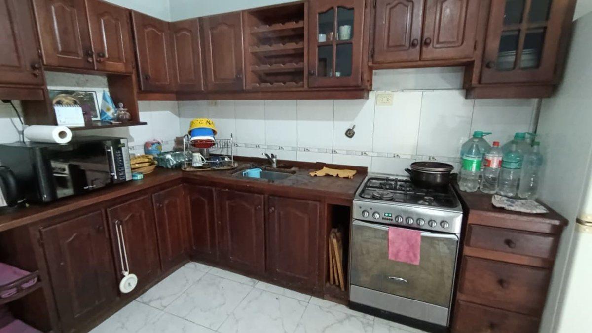 Foto de VENTA CASA 3 AMB C/COCHERA PATIO ITUZAINGO A CRED, imagen 4