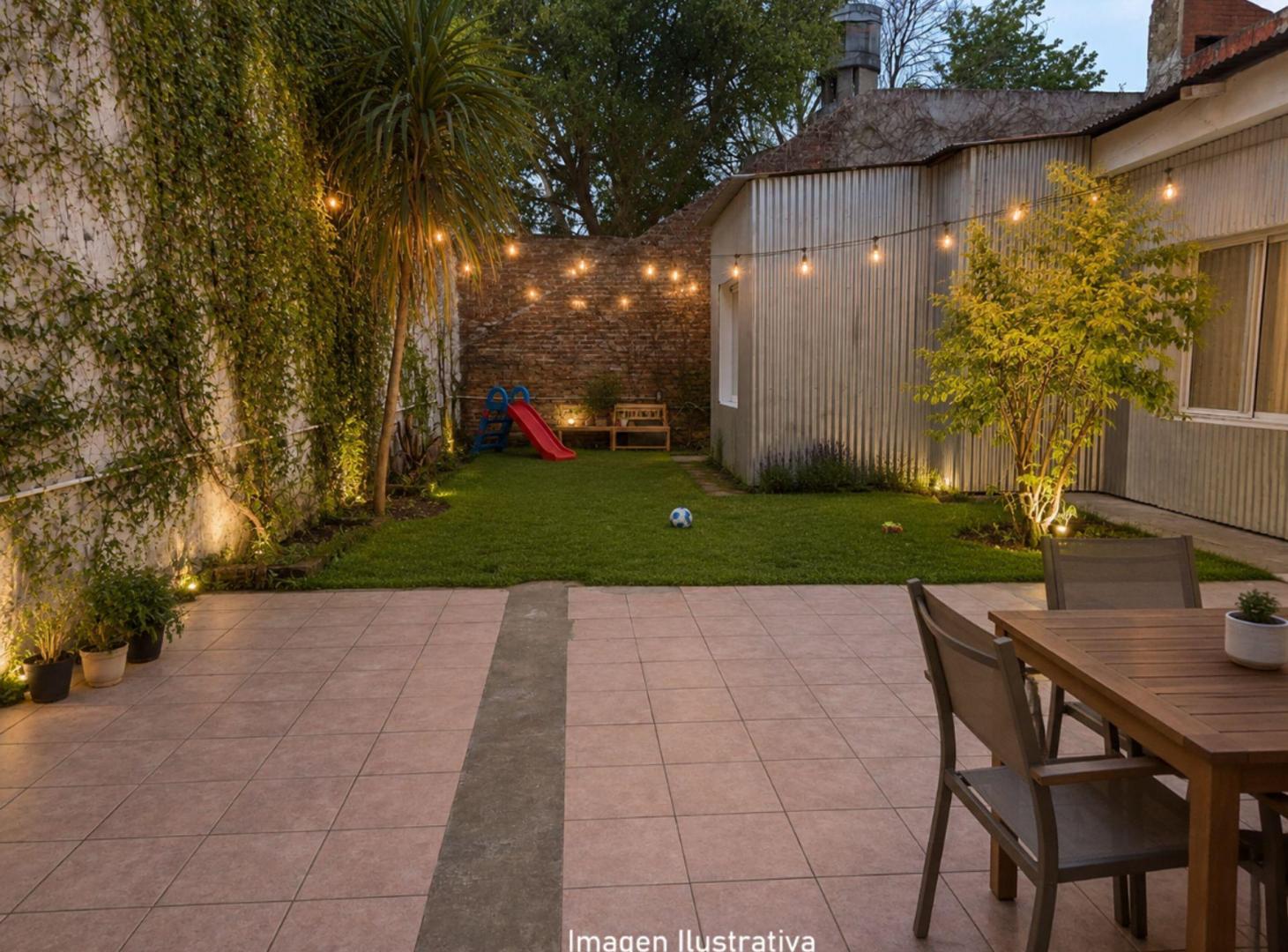 Foto de VENTA PERM PH 3 AMB CON PATIO COCHERA C COMERCIAL, imagen 2