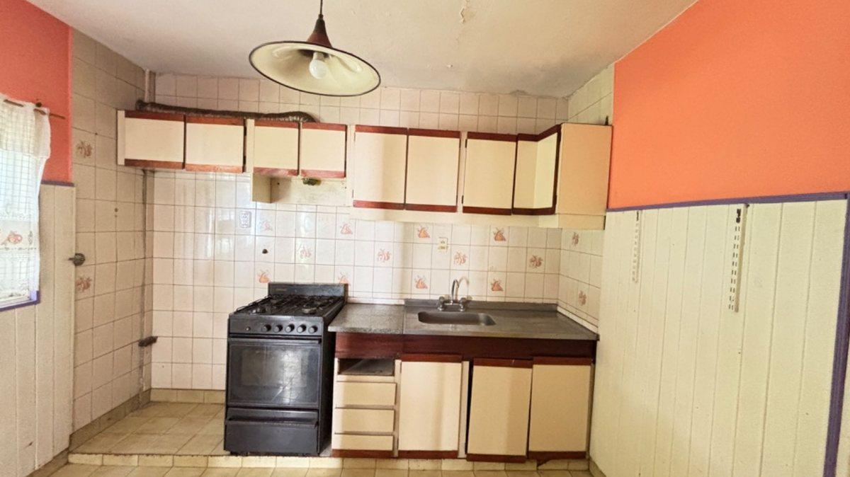 Foto de VENTA CASA 4 AMB, C/JARDIN, CASTELAR APTO CREDITO, imagen 2