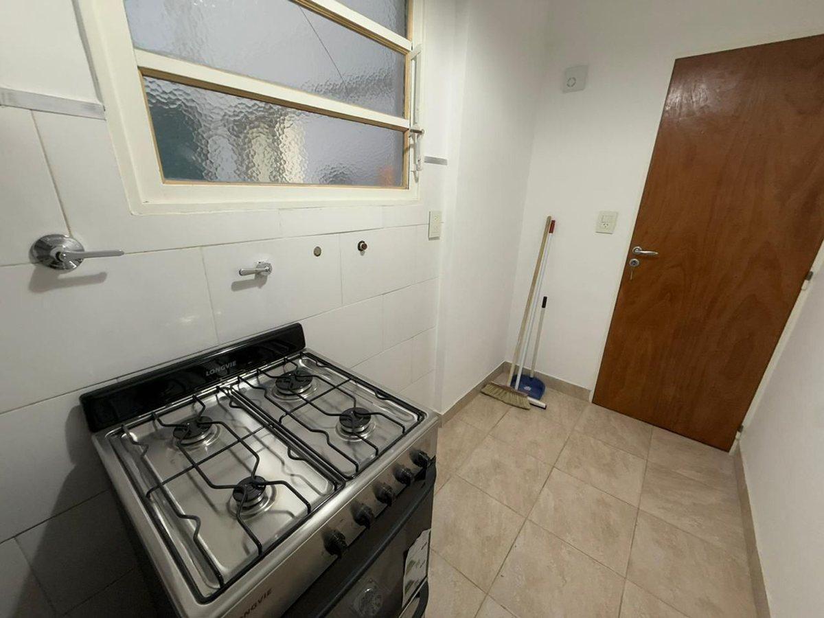 Foto de VENTA DPTO 2 AMB VILLA DEL PARQUE RECICLADO, imagen 3