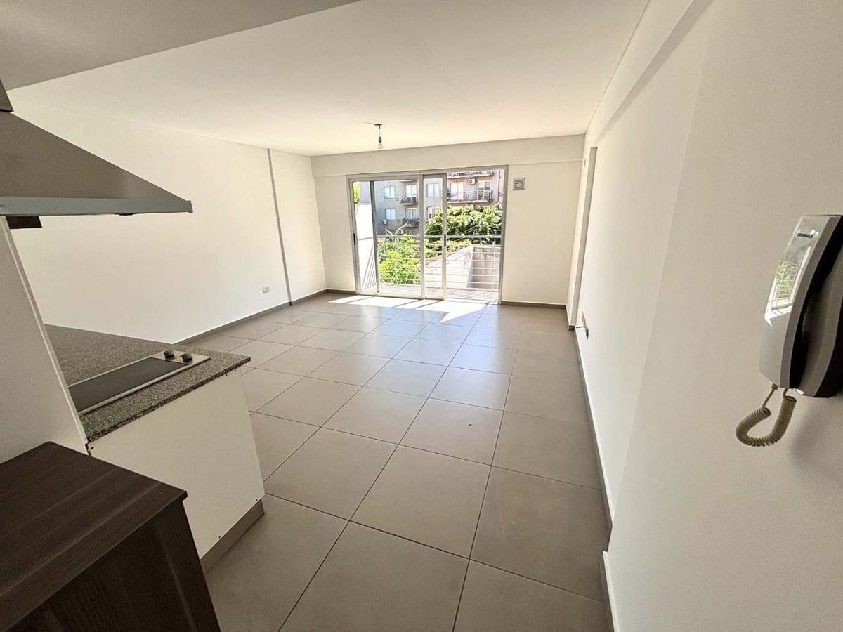 Foto de VENTA DEPARTAMENTO 2 AMB CASTELAR NORTE, imagen 1