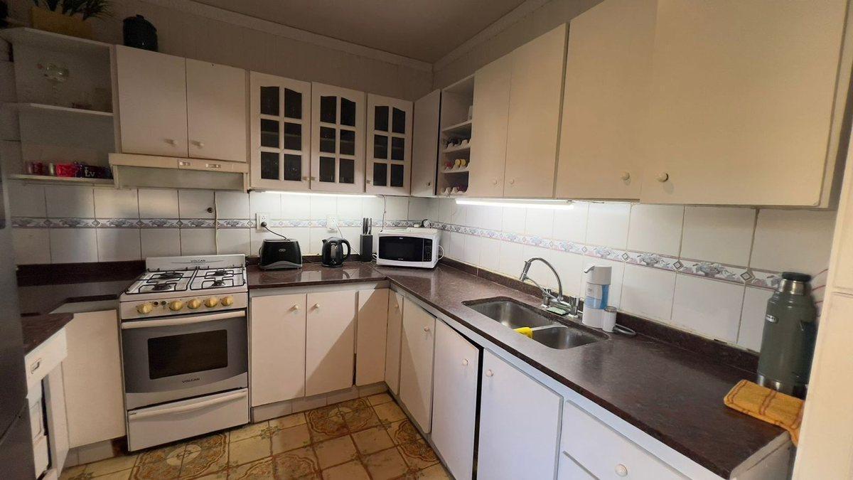 Foto de VENTA CHALET 4 AMB. ITUZAINGO APTO CREDITO, imagen 3