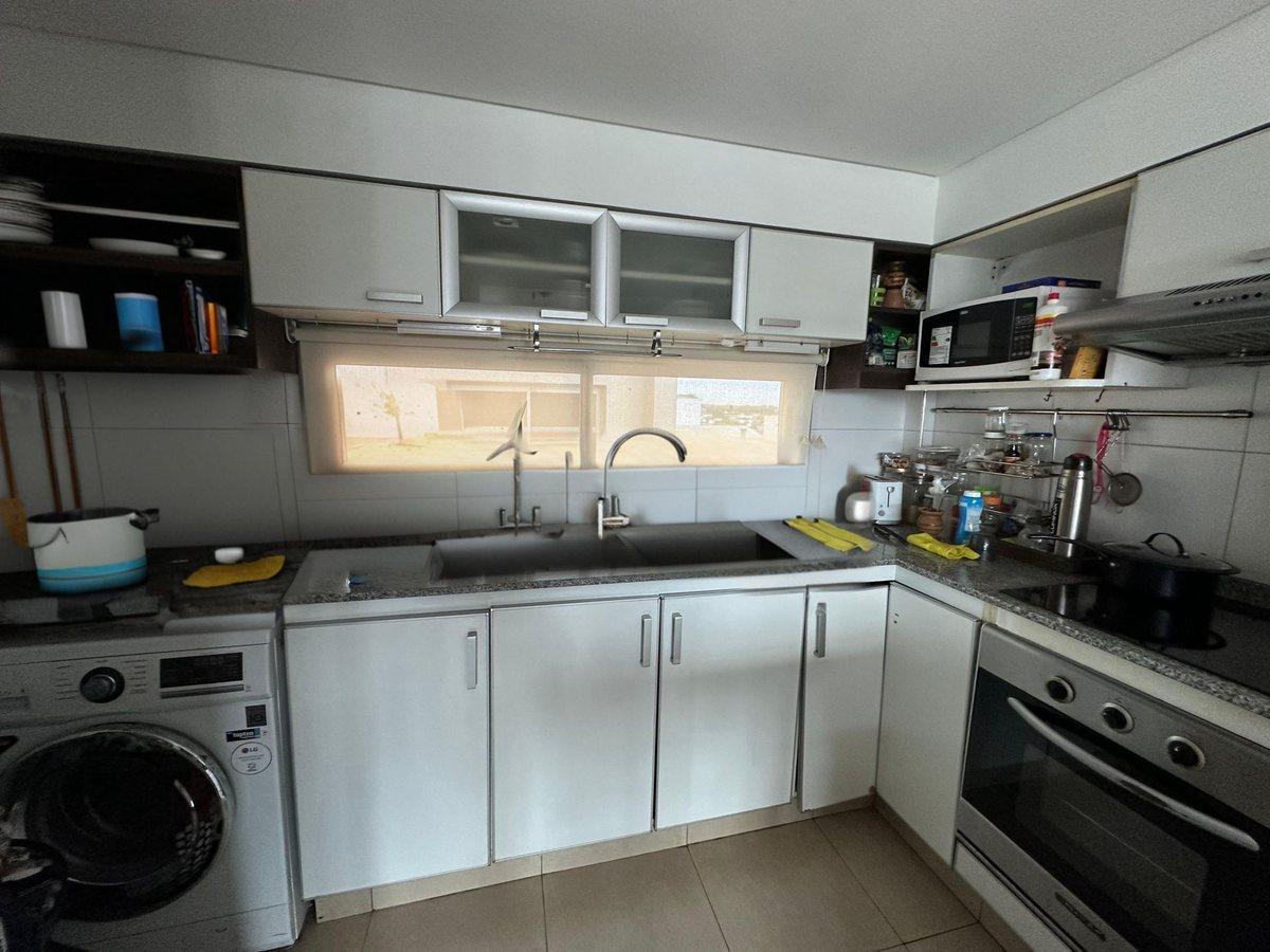 Foto de VENTA DPTO EN DUPLEX 2 AMB COCHERA 2 BALCONES, imagen 5
