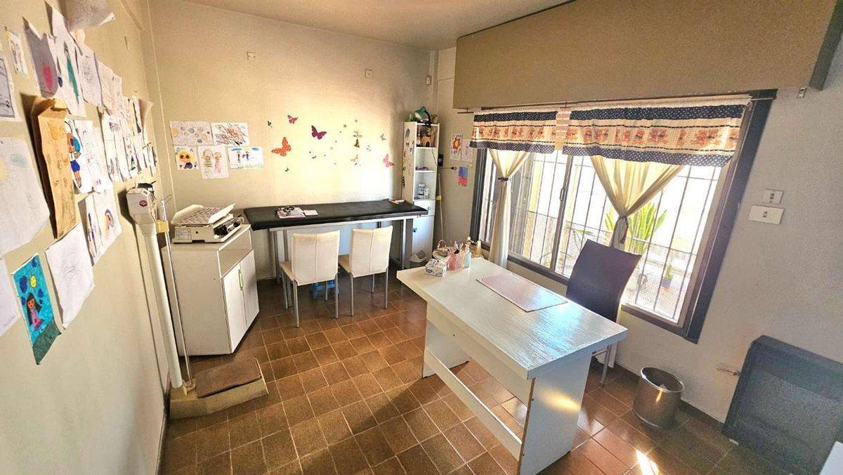 Foto de VENTA CASA 6 AMB DUEÑO FINANCIA LA PERLITA MORENO, imagen 4