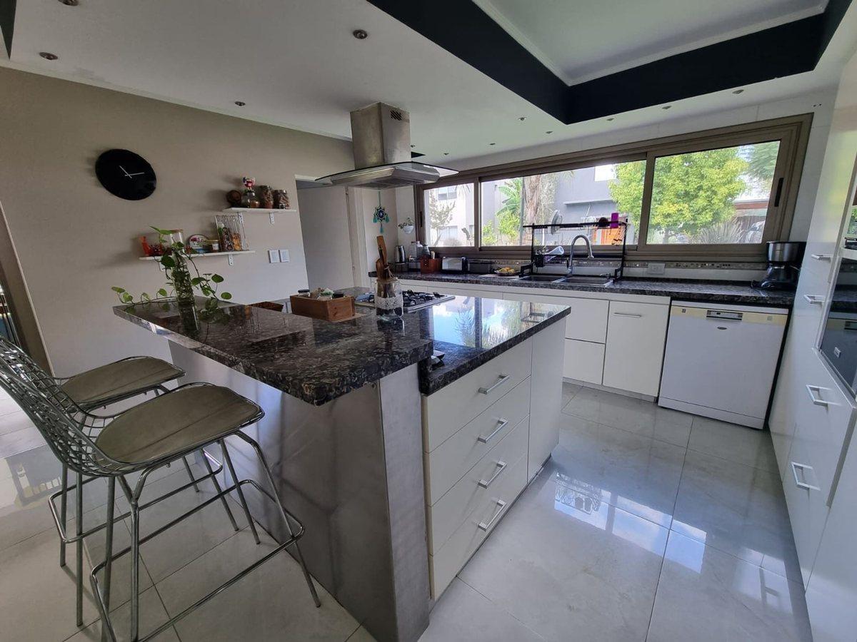 Foto de CASA 5 AMB BARRIO CERRADO WEST VILLAGE HURLINGHAM, imagen 1