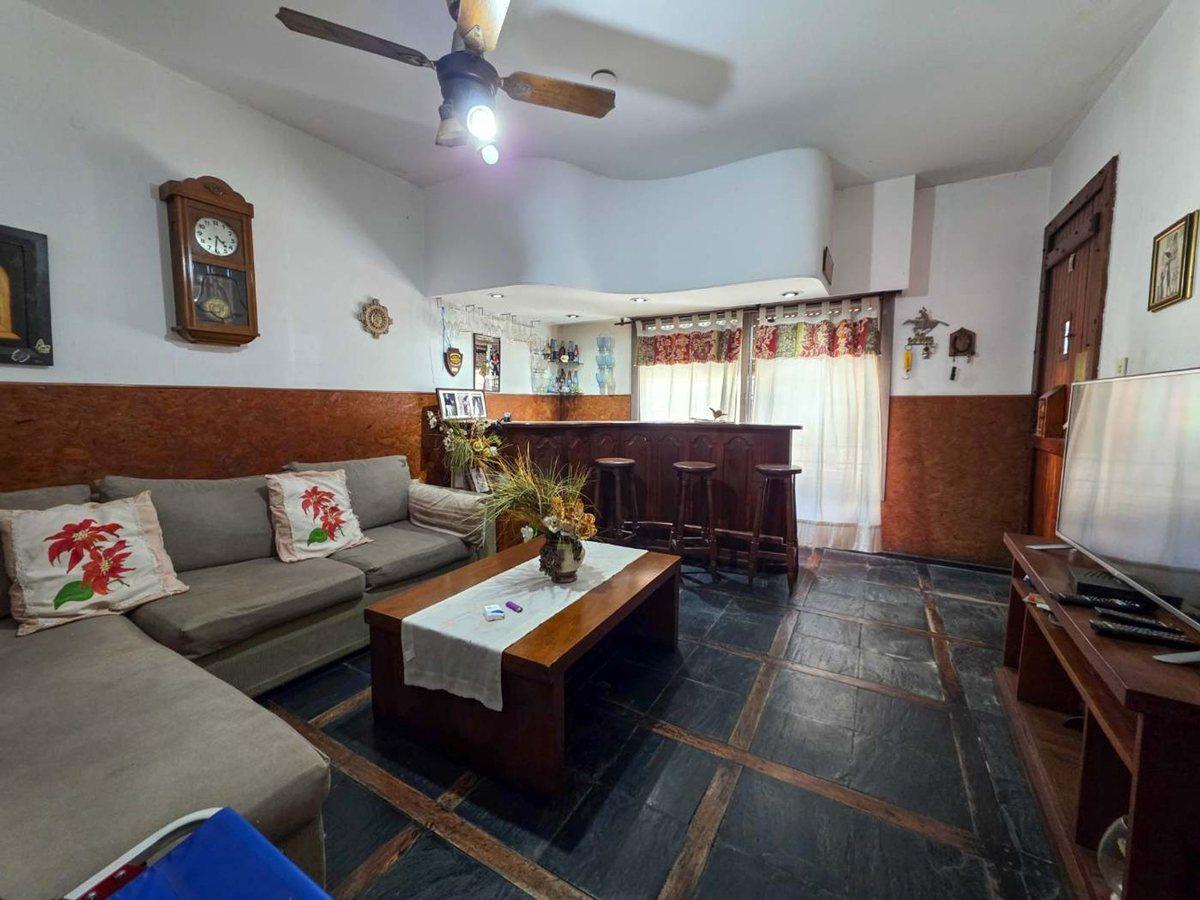 Foto de VENTA CASA 3 AMBIENTES CON JARDIN QUINCHO COCHERA, imagen 2