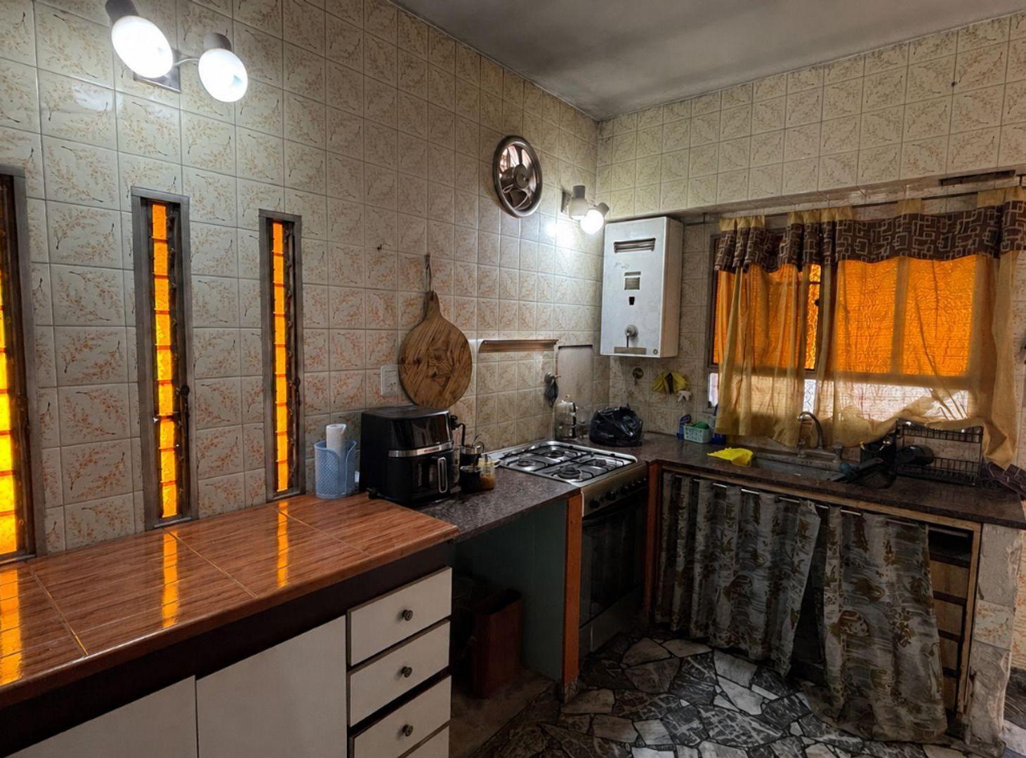 Foto de CASA EN VENTA 3 AMBIENTES CON COCHERA EN MERLO, imagen 3