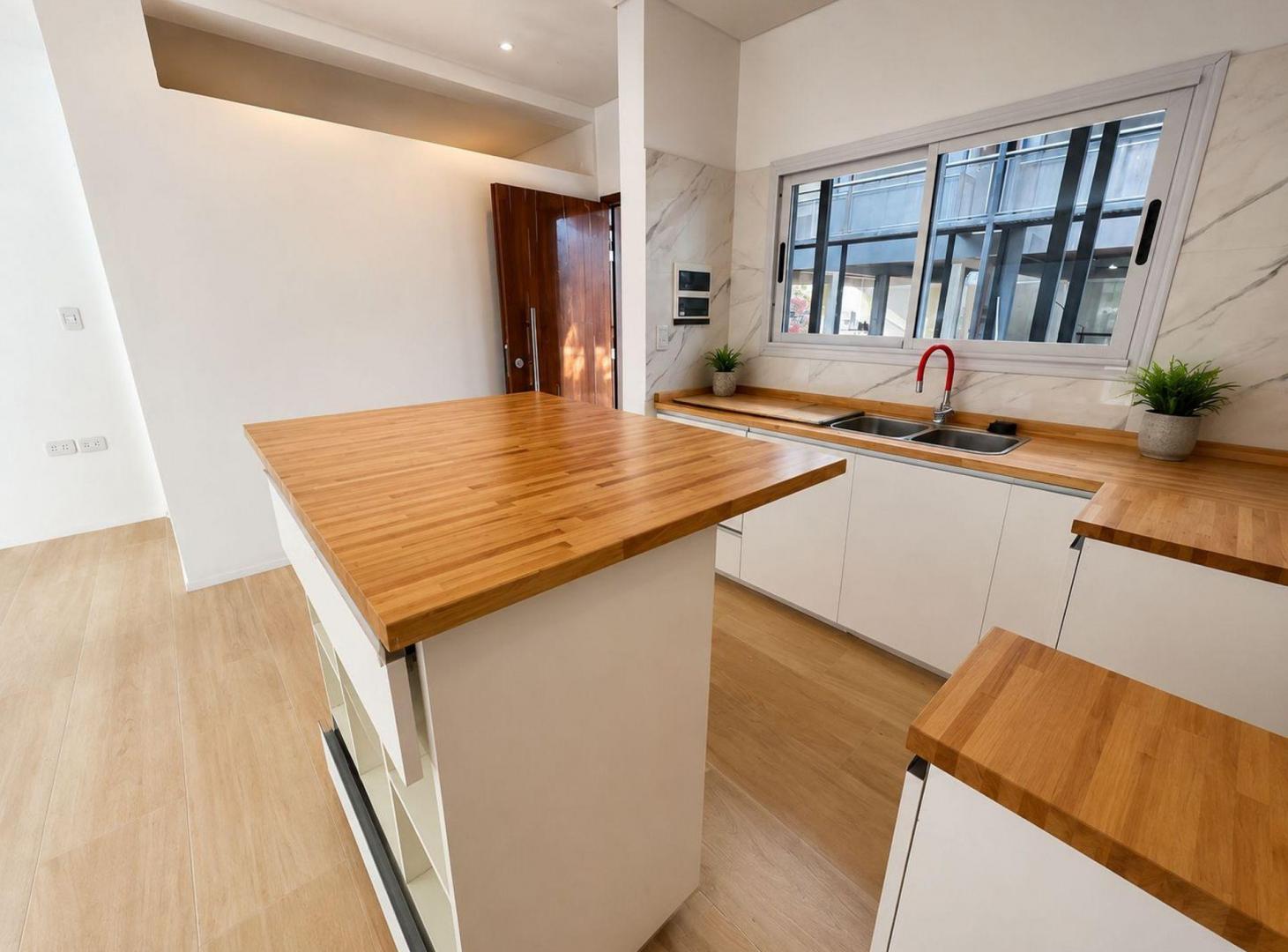 Foto de VENTA DUPLEX 3 AMB PARQUE Y PARRILLA - ITUZAINGO, imagen 4