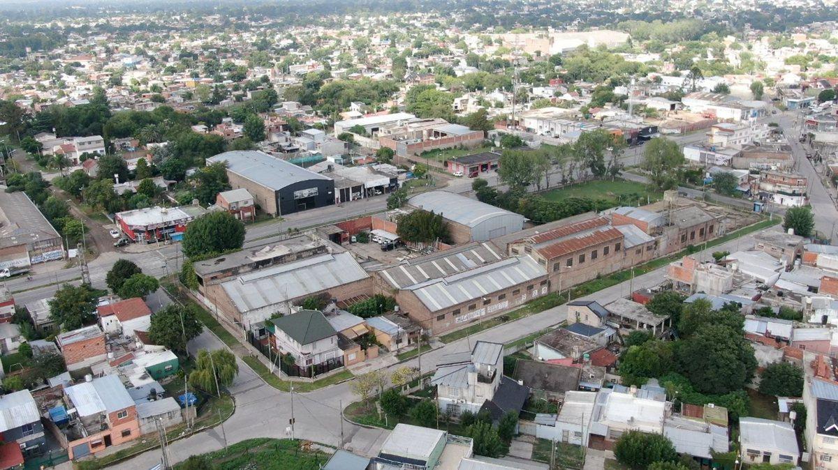 Foto de VENTA GALPONES LOTE INDUSTRIAL OFICINAS 8100M2 R21, imagen 3