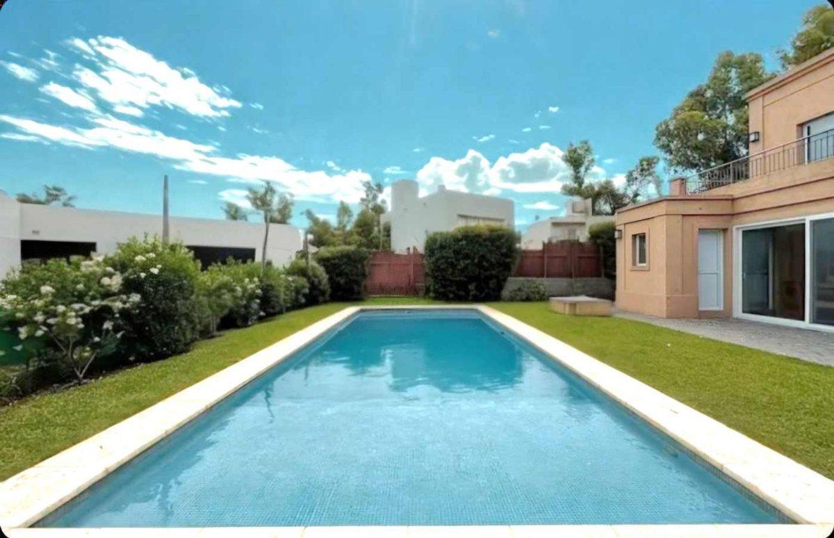 Foto de VENTA CASA 5 AMB B CERRADO FRANCISC ALVAREZ MORENO, imagen 1