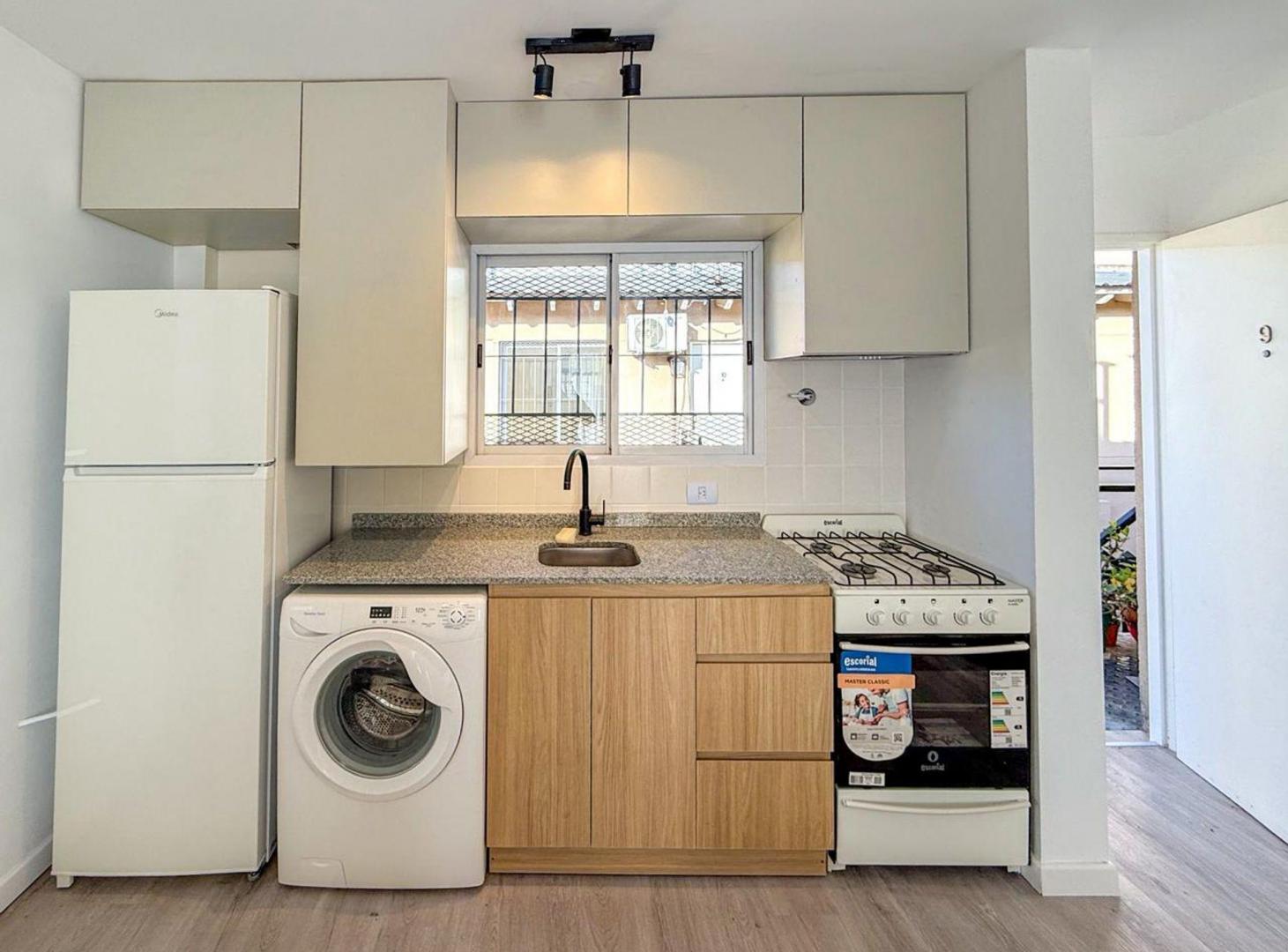 Foto de VENTA DTO 2 AMB. TOTALMENTE EQUIPADO - CASTELAR, imagen 2
