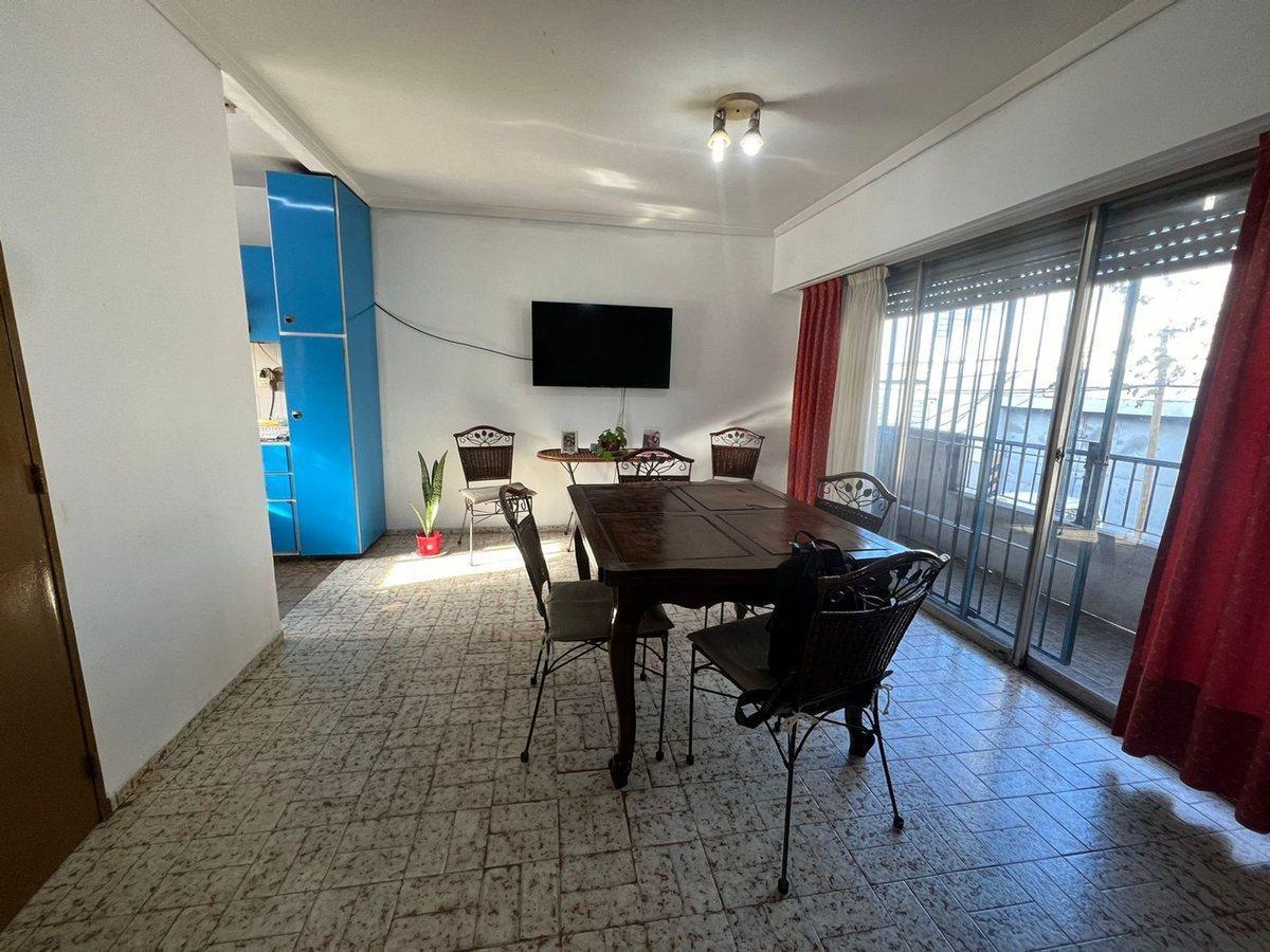 Foto de VENTA PH 4 AMB C/BALCóN Y TERRAZA SAN JUSTO, imagen 2