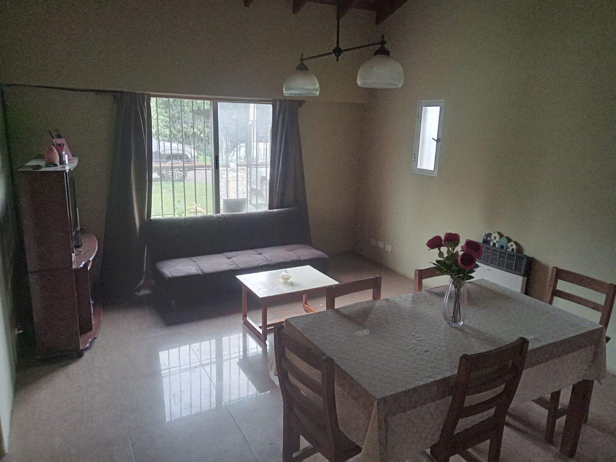 Foto de VENTA CASA 4 AMBIENTES LA CAUTIVA PTE:DERQUI, imagen 1