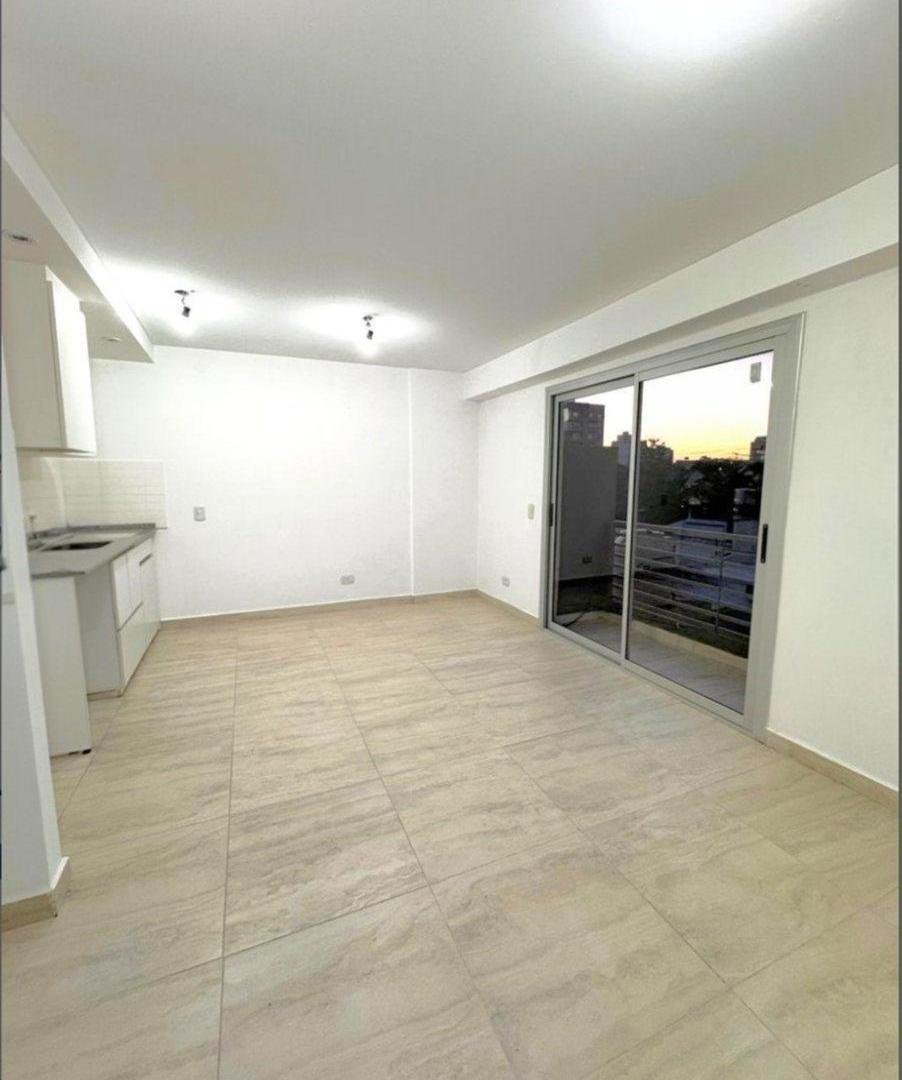Foto de VENTA DEPARTAMENTO 2 AMBIENTES C/ COCHERA MORON, imagen 1