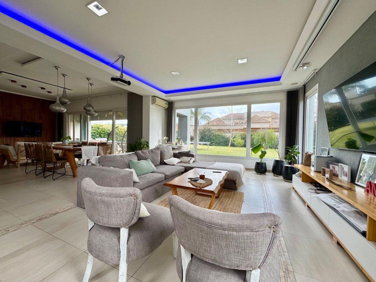 Foto de CASA VENTA 5 AMB/ PILETA BUENOS AIRES VILLAGE, imagen 5