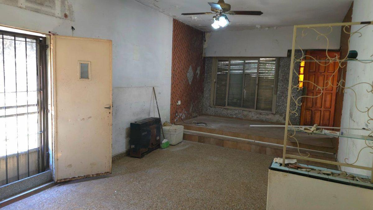 Foto de VENTA- CASA 3AMB. C/COCHERA +DEPTO 3AMB.- R. MEJÍA, imagen 4