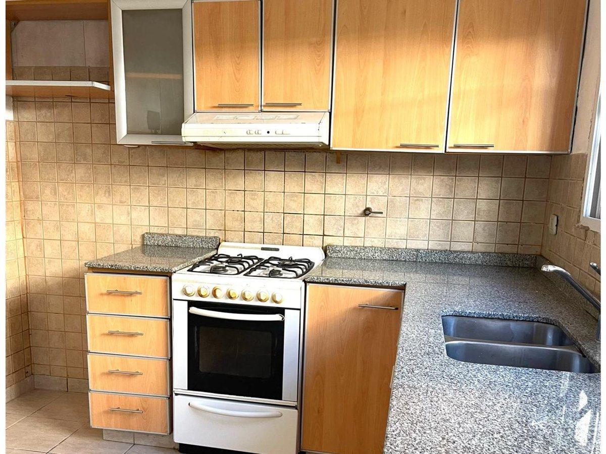 Foto de ALQUILER DUPLEX 4 AMB C/ COCH Y PATIO V. LUZURIAGA, imagen 2