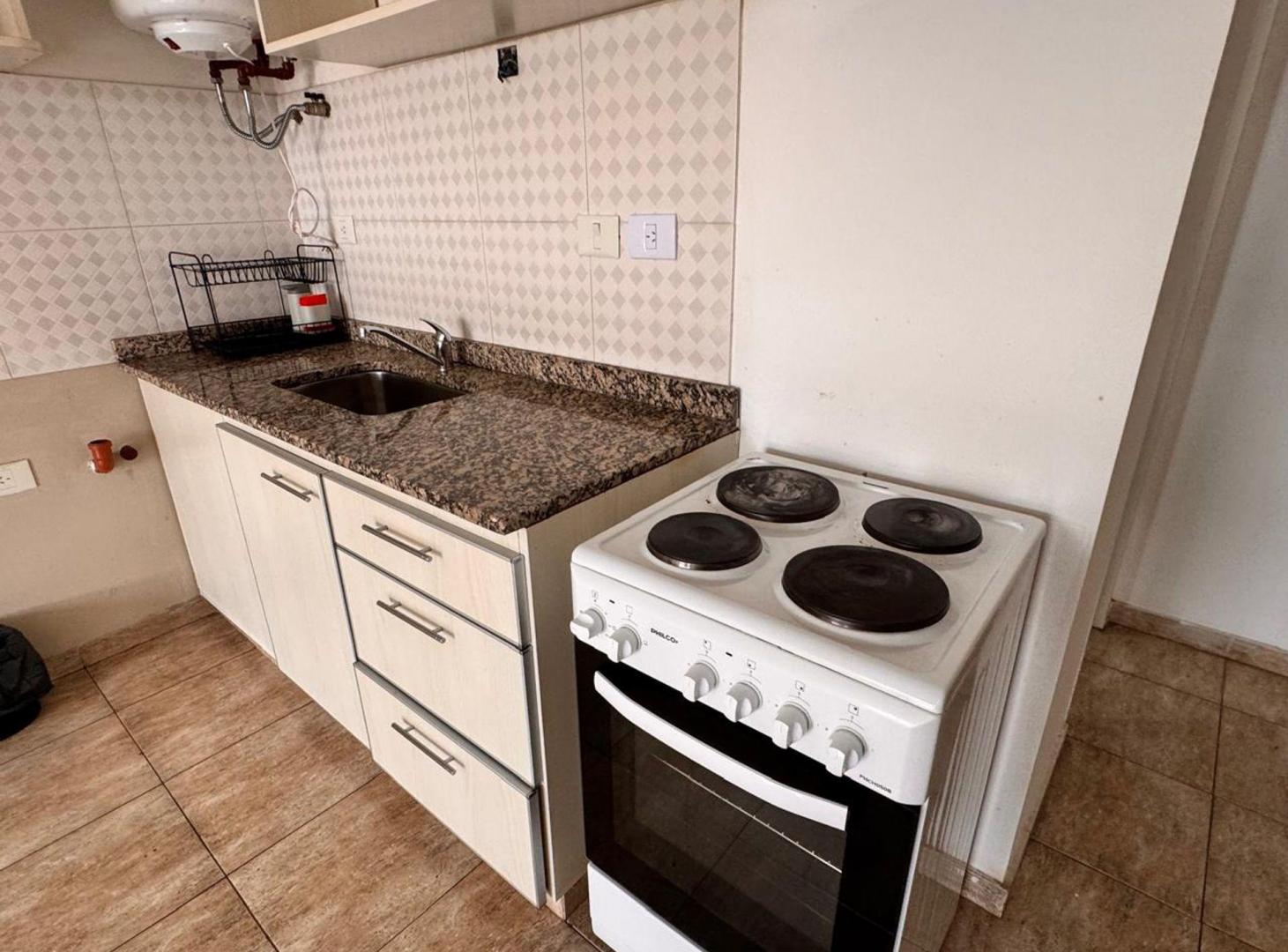 Foto de ALQUILER DEPARTAMENTO EN DUPLEX 50M2 MORON, imagen 3