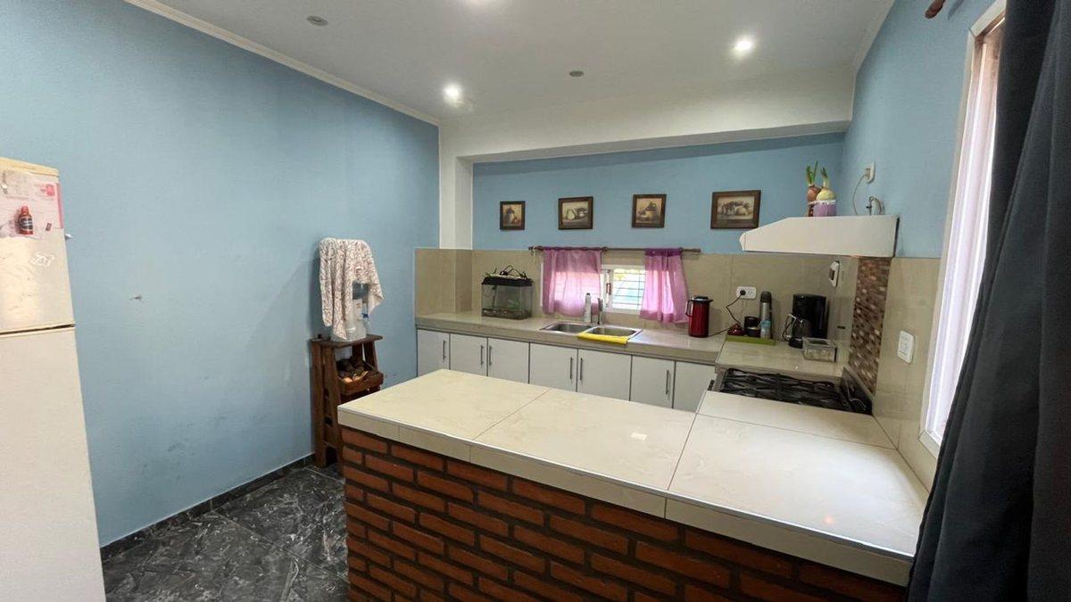 Foto de VENTA CASA 4 AMB Y DEPTO 3 AMB HURLINGHAM MORRIS, imagen 3