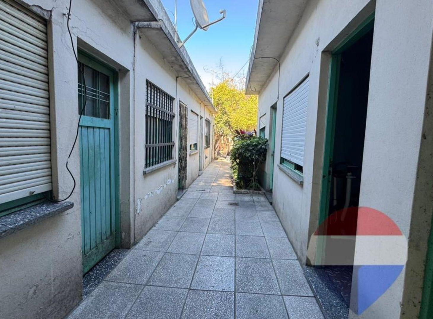 Foto de VENTA COMPLEJO HABITACIONAL A RECICLAR EN CASTELAR, imagen 4