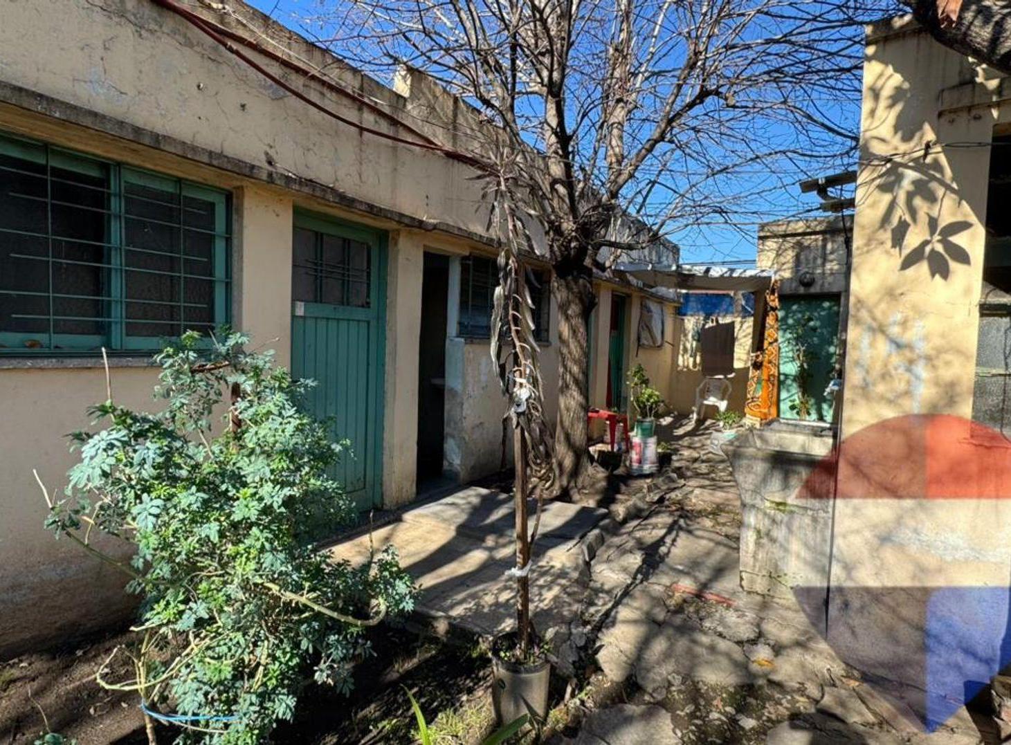 Foto de VENTA LOTE 392 M2 CON CASTELAR IDEAL INVERSOR, imagen 3