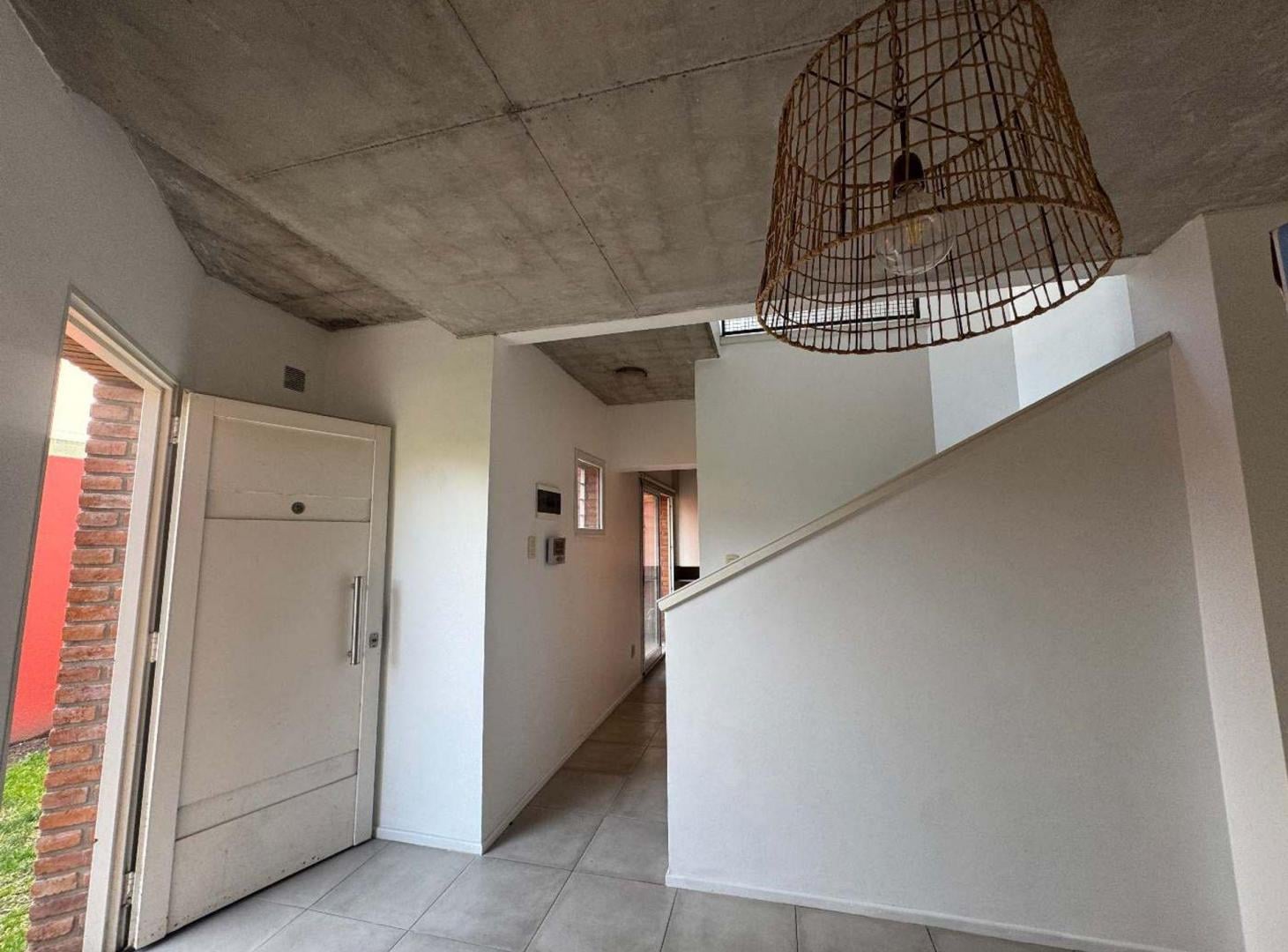 Foto de VENTA 4 AMBIENTES HURLINGHAM COMPLEJO CERRADO, imagen 1